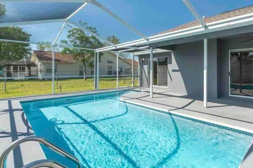 Manatee Oasis Weeki Wachee Family Fun Pool Home Spring Hill Esterno foto
