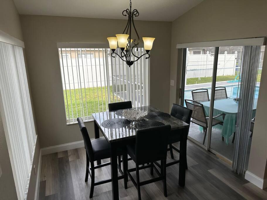 Manatee Oasis Weeki Wachee Family Fun Pool Home Spring Hill Esterno foto